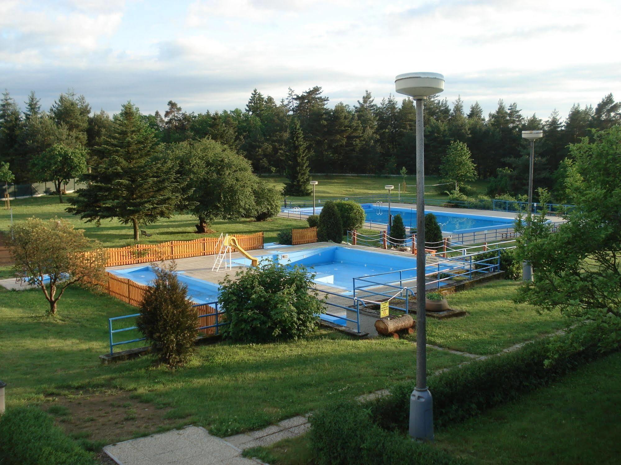 Resort Hotel Zvikov Zvíkovské Podhradí Esterno foto